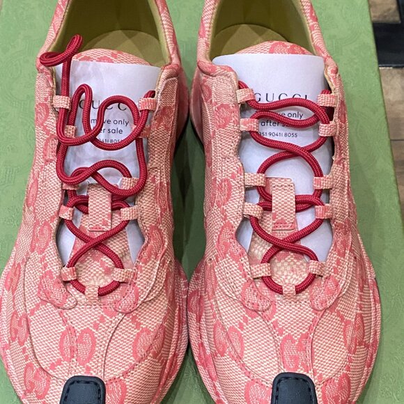 GUCCI Mens Run Ultralight Plume GG Sneakers | Beige Hibiscus Red | Men 8.5GG/9US - Picture 1 of 11